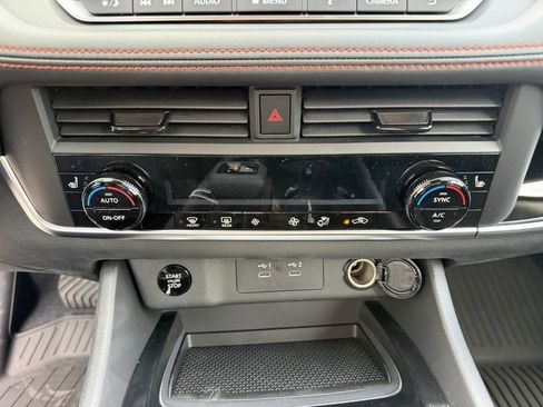 New 2026 Nissan Rogue SV AWD/4WD image 22