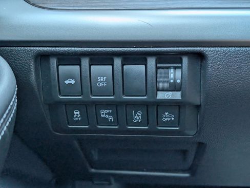 Used 2016 Subaru Legacy 2.5i Limited AWD/4WD image 24