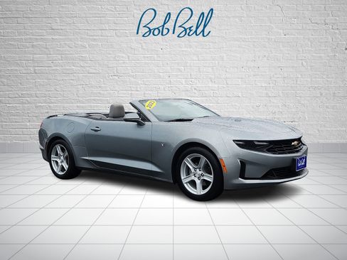 Used 2023 Chevrolet Camaro LT image 1