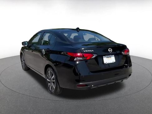 Used 2025 Nissan Versa SV FWD image 11