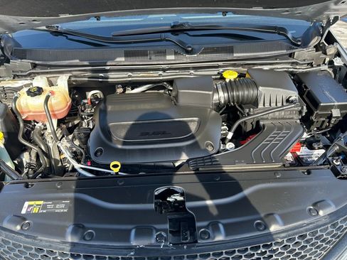 Used 2020 Chrysler Pacifica Touring-L Plus image 32