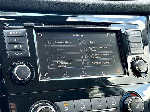 Used 2021 Nissan Rogue Sport S FWD image 12
