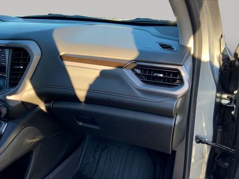 Used 2023 GMC Acadia AT4 w/ Technology Package AWD/4WD image 17