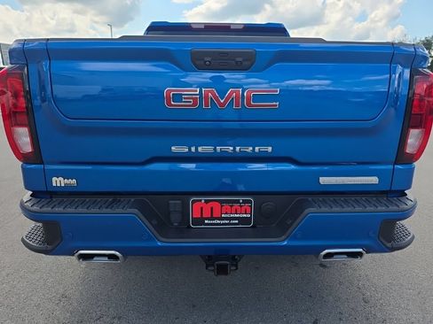Used 2022 GMC Sierra 1500 Elevation w/ Elevation Premium Package AWD/4WD image 6