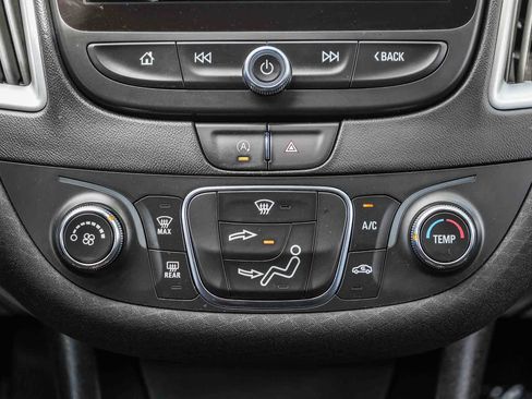 Used 2023 Chevrolet Malibu LS FWD image 14