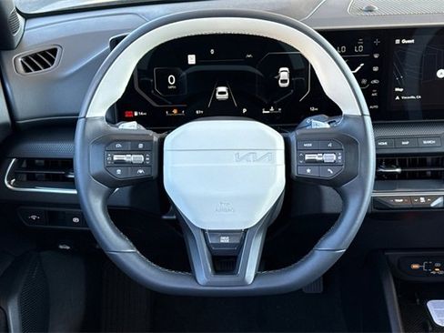 New 2025 Kia K4 GT-Line w/ GT-Line Premium Package image 16