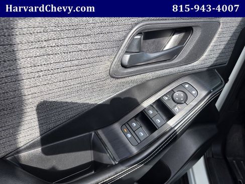 Used 2021 Nissan Rogue S image 32