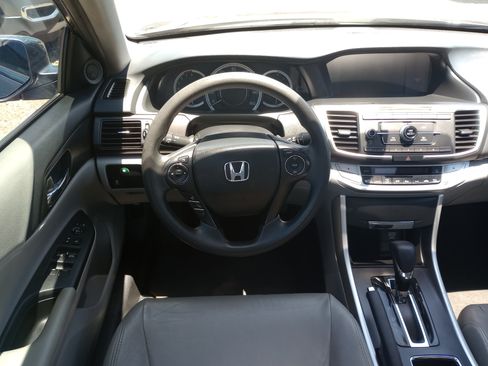Used 2015 Honda Accord EX image 9