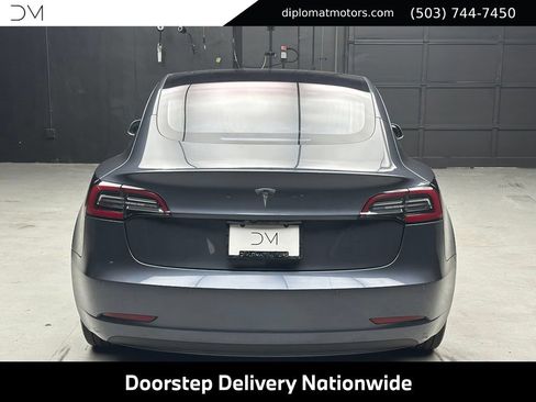 Used 2018 Tesla Model 3 Long Range RWD image 5