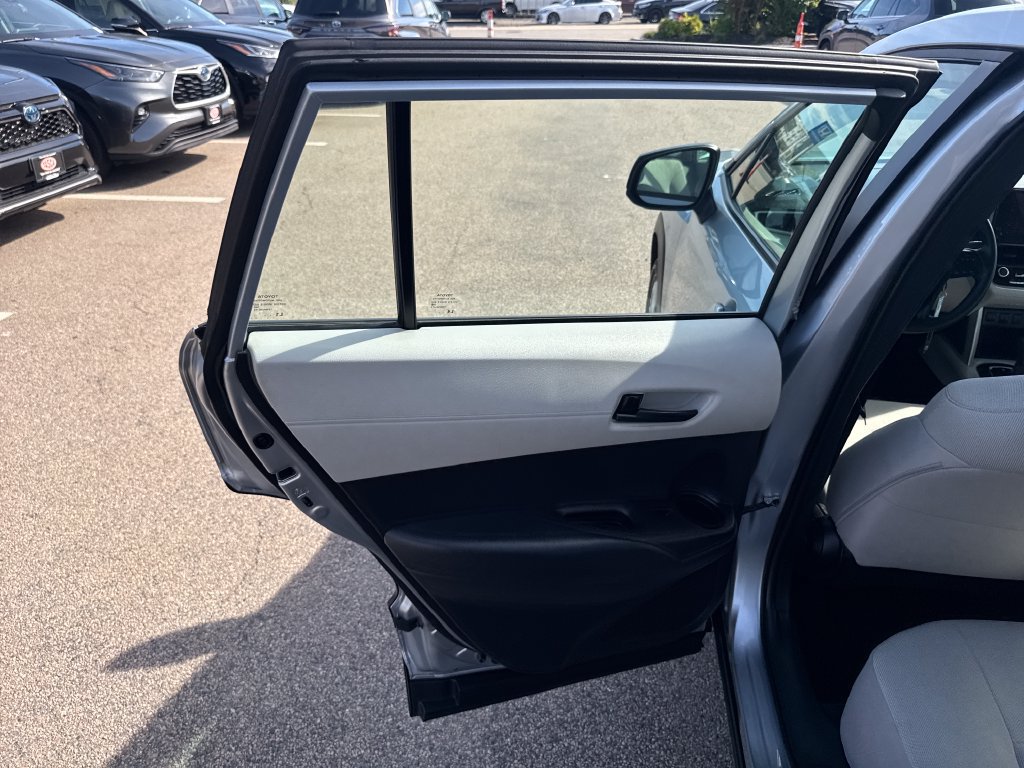 Used 2025 Toyota Corolla Cross L AWD/4WD image 39