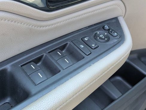Used 2018 Honda Odyssey Elite image 11