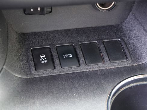 Used 2015 Toyota Highlander Limited FWD image 27