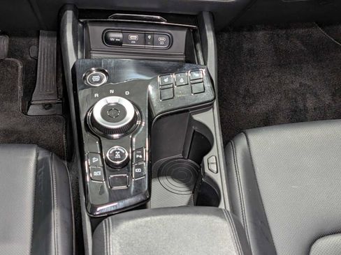 Certified 2023 Kia Sportage EX image 18