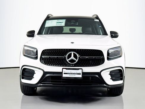 New 2026 Mercedes-Benz GLB 250 image 2