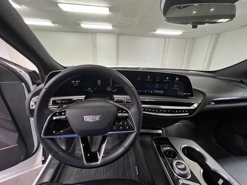 Certified 2024 Cadillac Lyriq Tech w/ Driver Assist Package AWD/4WD image 15