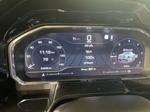 Used 2023 GMC Sierra 1500 Elevation image 12