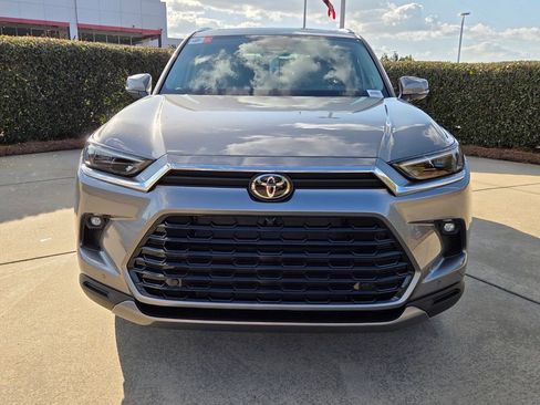 New 2026 Toyota Grand Highlander Limited image 2