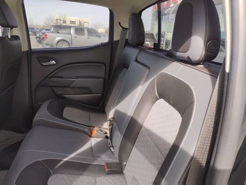 Used 2018 Chevrolet Colorado Z71 AWD/4WD image 8