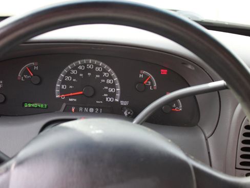 Used 2001 Ford F150 2WD Regular Cab image 8