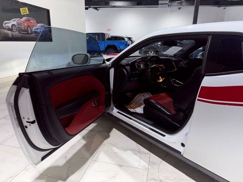 Used 2016 Dodge Challenger R/T Plus RWD image 16