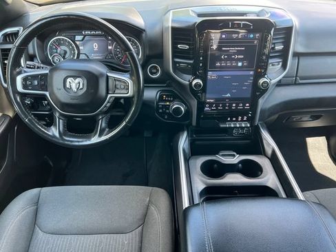 Used 2023 RAM 1500 Big Horn AWD/4WD image 3
