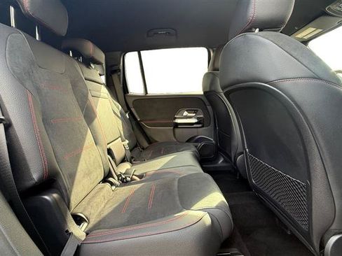 Used 2024 Mercedes-Benz GLB 250 image 18