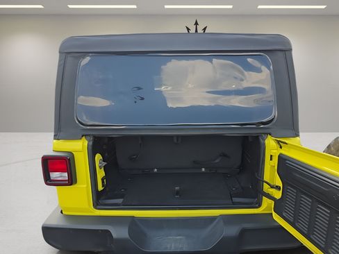 Used 2023 Jeep Wrangler Sport AWD/4WD image 29