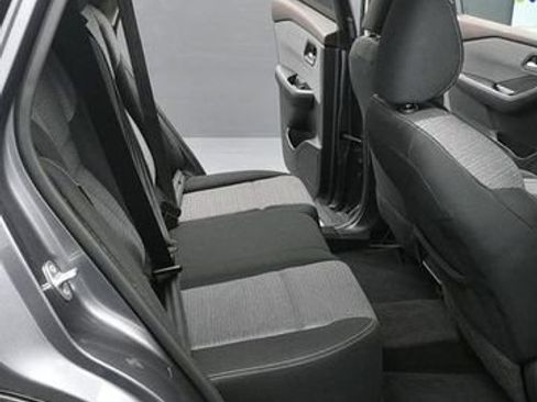Used 2023 Nissan Rogue SV AWD/4WD image 14