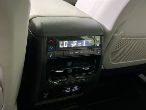 Used 2023 Jeep Grand Cherokee L Overland AWD/4WD image 27