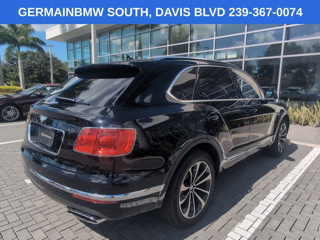 Used 2017 Bentley Bentayga AWD/4WD image 11