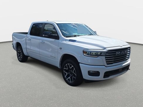 New 2026 RAM 1500 Laramie AWD/4WD image 3