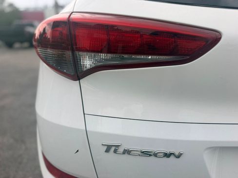 Used 2017 Hyundai Tucson Sport AWD/4WD image 29