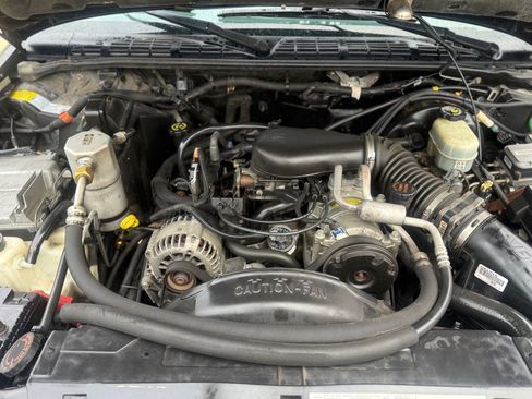 Used 2001 GMC Jimmy SLE w/ SLE Luxury Equipment Group image 21