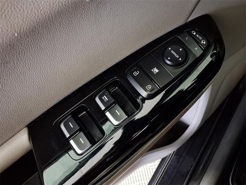 Used 2018 Kia Sportage EX image 25