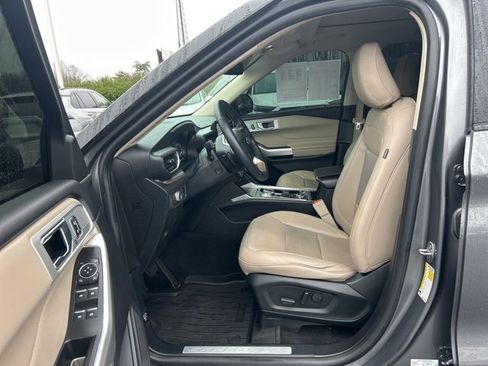 Used 2021 Ford Explorer Limited w/ Equipment Group 301A image 14