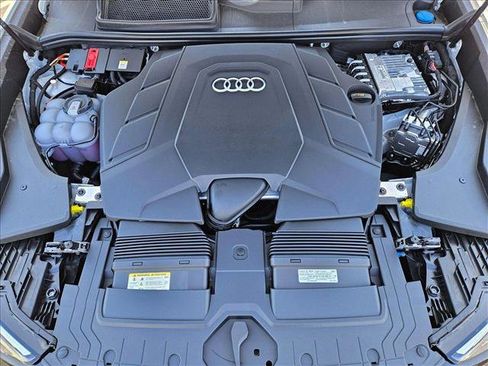 New 2025 Audi Q8 Premium Plus image 16
