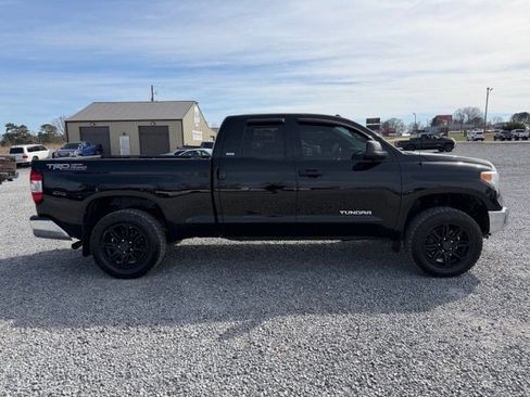 Used 2016 Toyota Tundra SR5 image 5