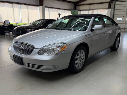 Used 2009 Buick Lucerne CXL w/ Driver Confidence Package FWD image 5