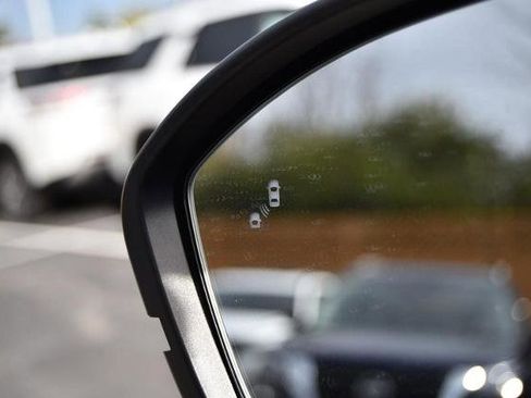 New 2025 Nissan Pathfinder Platinum image 11