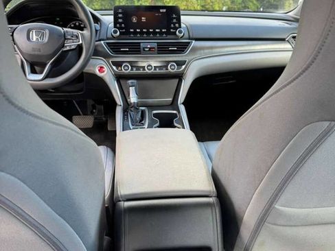 Used 2019 Honda Accord LX image 17