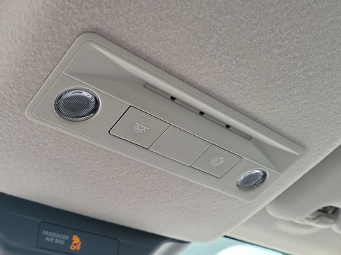 Certified 2025 Nissan Kicks SV image 21