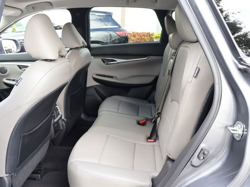 Certified 2023 INFINITI QX50 Luxe image 16