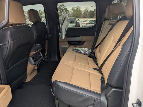 New 2026 Ford F250 Lariat w/ Black Appearance Package AWD/4WD image 14