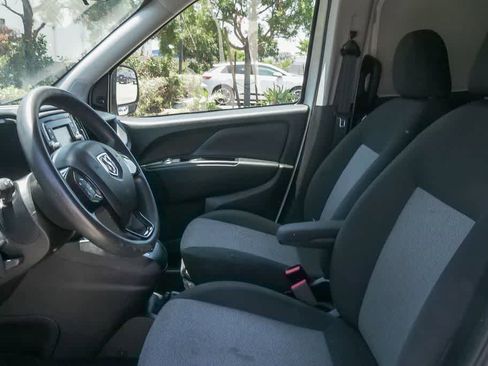 Used 2021 RAM ProMaster City Tradesman FWD image 12
