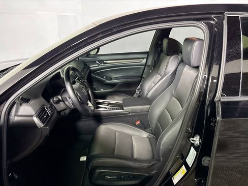 Used 2022 Honda Accord Sport image 11
