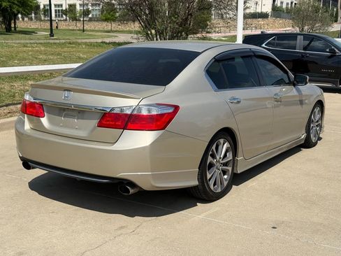 Used 2013 Honda Accord Sport image 3