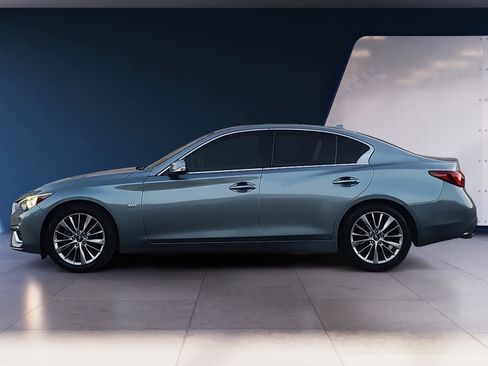 Used 2018 INFINITI Q50 Luxe image 2
