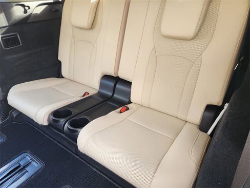 Used 2022 Lexus RX 350L FWD w/ Premium Package image 33