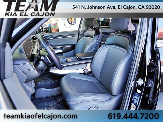 Certified 2024 Kia EV9 Light Long Range RWD image 17
