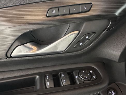 Used 2022 GMC Terrain SLT image 51